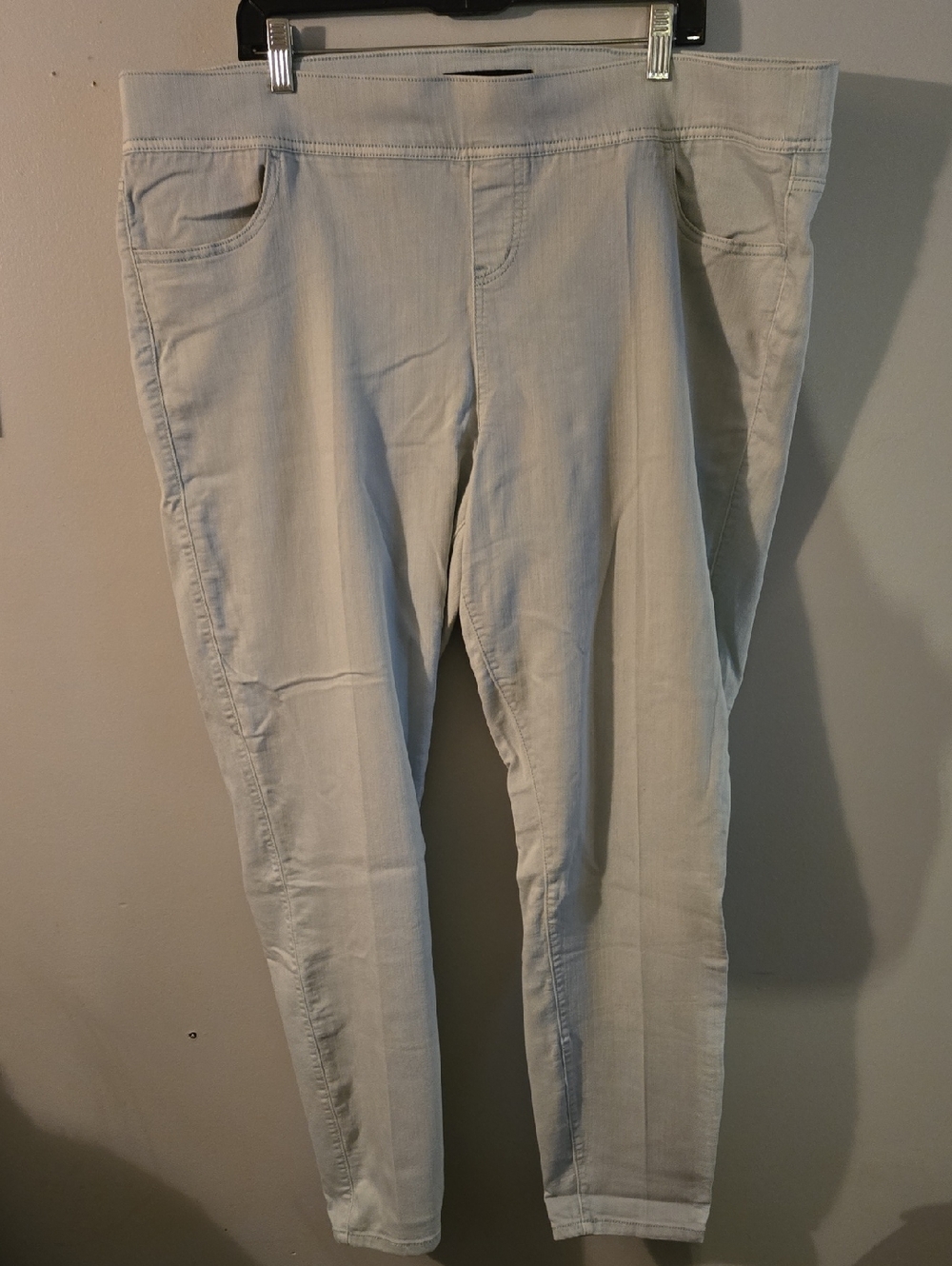 torrid Light Gray Skinny Pull-On Pants